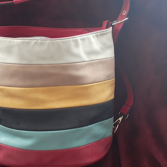 Purse - Picture 2 of 5